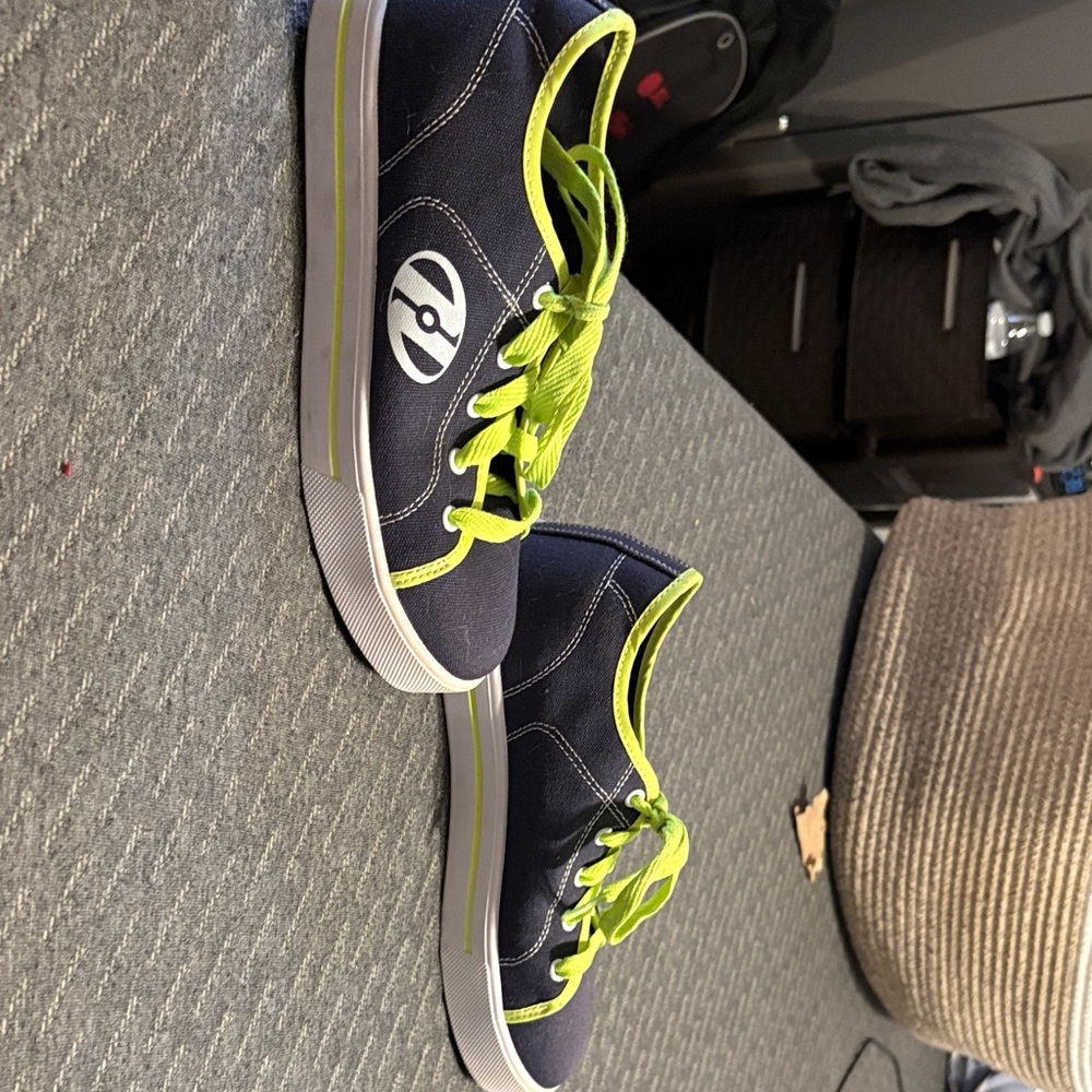 Heelys Black Sneakers with Neon Green Accents - Picture 2 of 4